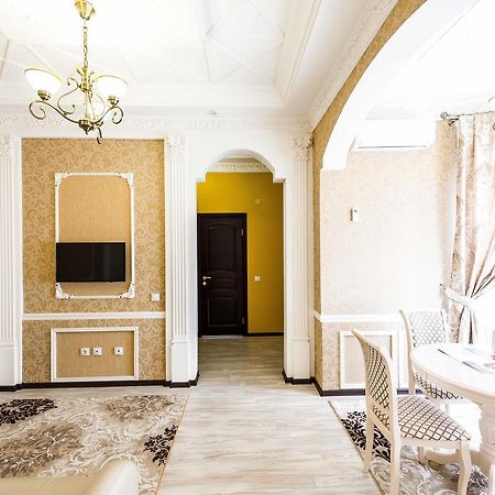 Adler Hotel Astana Luaran gambar