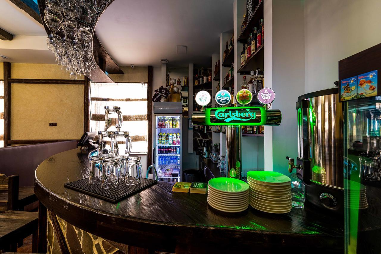 Adler Hotel Astana Luaran gambar